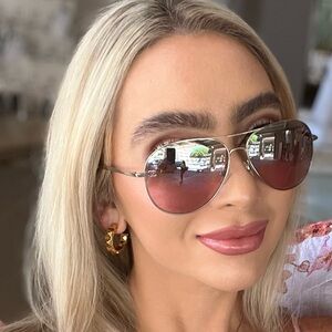 Meet your Posher, D ♡